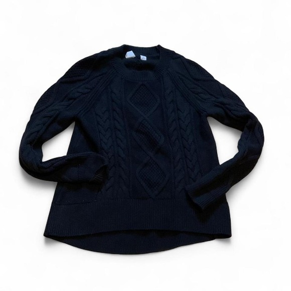 Other - Black cable knit sweater‎